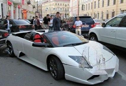أغلى حوادث السيارات الفاخرة لعام 2012